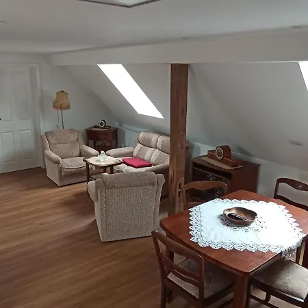 Gemuetliche Am Wald Apartmán *